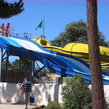 Сasa de vacaciones Holiday Avenue Du Monard